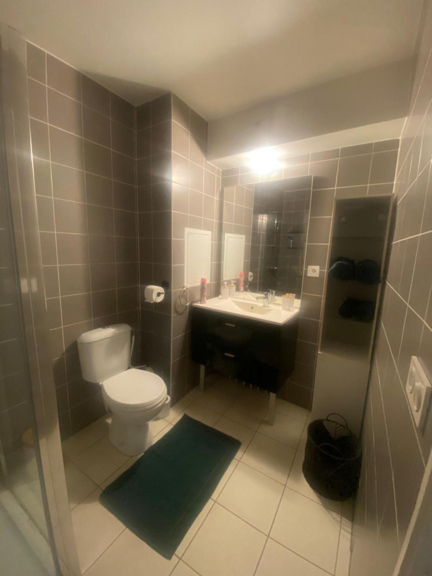 Chambre Privee Sdb Kitchenette Proche De Paris 圣旺 外观 照片