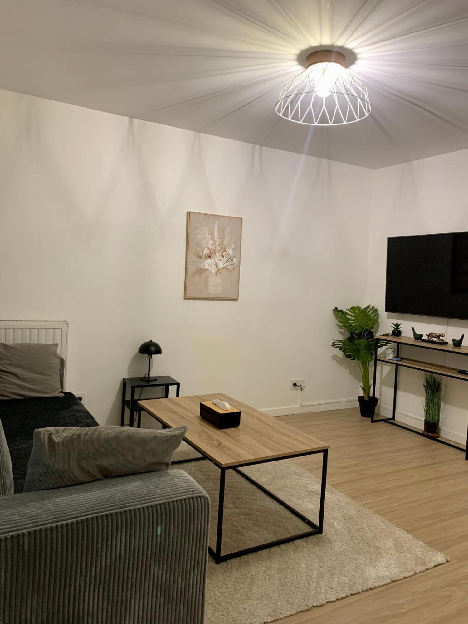 Chambre Privee Sdb Kitchenette Proche De Paris 圣旺 外观 照片